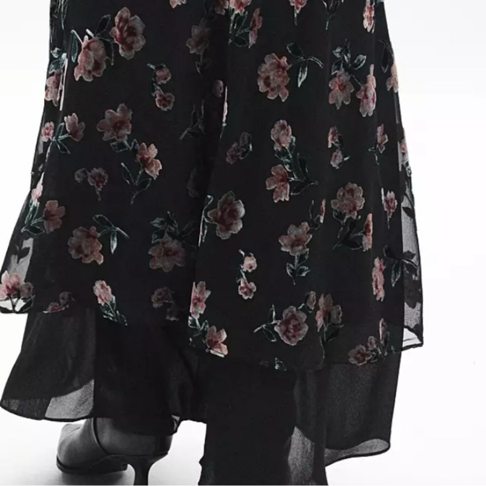 NWT For Love & Lemons Aigrette Floral Velvet Burnout Maxi Dress Size Large - Picture 13 of 14